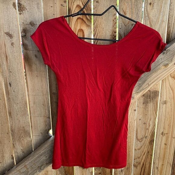 Short sleeve fitted top size small - Picture 1 of 6